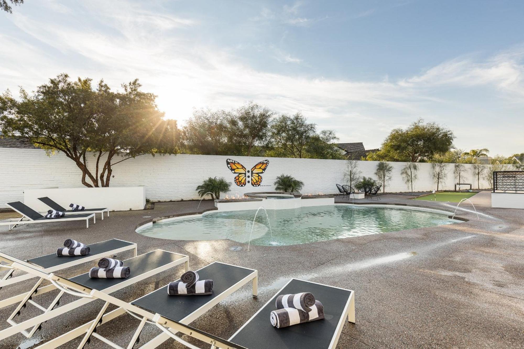 Luxury Micro-Resort, Theater, Sauna, Heated Pool Phoenix Exterior photo