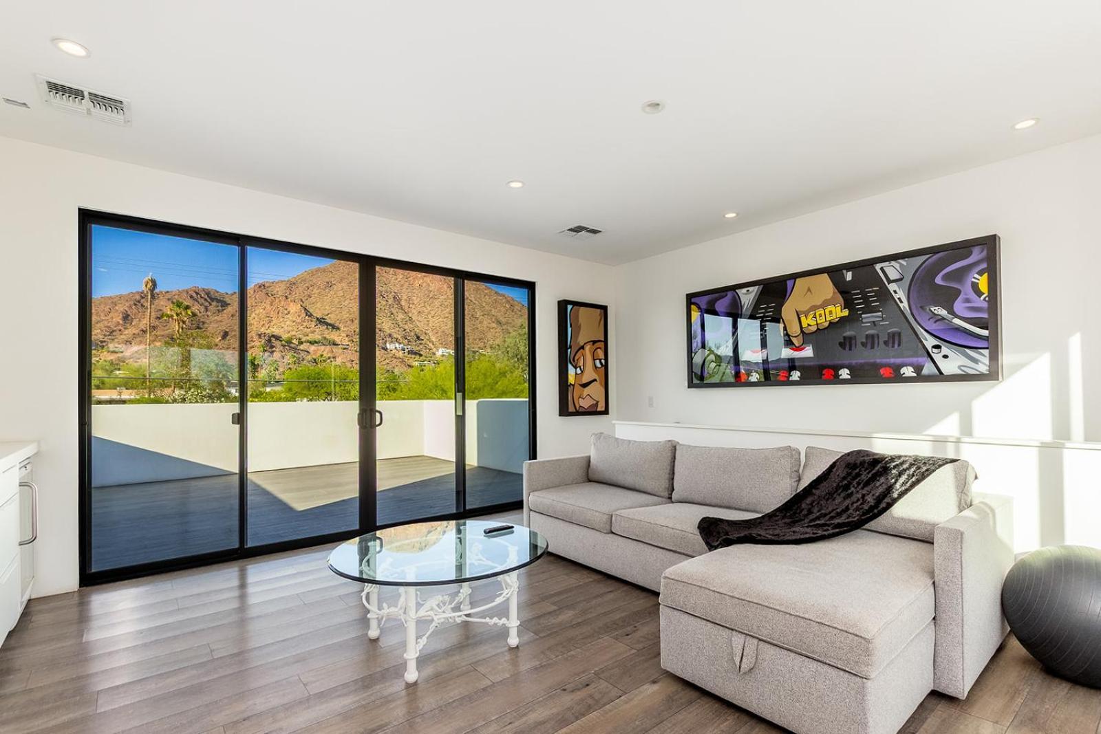 Luxury Micro-Resort, Theater, Sauna, Heated Pool Phoenix Exterior photo